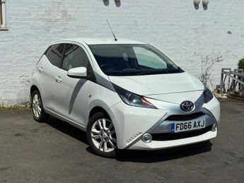 TOYOTA AYGO 1.0 VVT-i x-pure Hatchback 5dr Petrol Manual Euro 6 (68 ps)