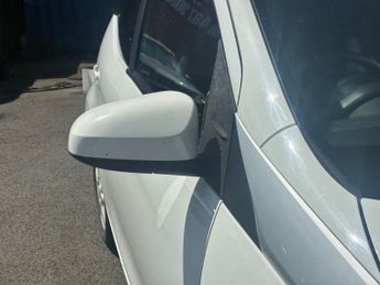 TOYOTA AYGO 1.0 VVT-i x-pure Hatchback 5dr Petrol Manual Euro 6 (68 ps)