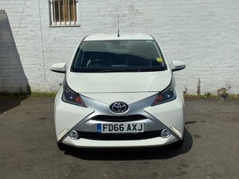 TOYOTA AYGO 1.0 VVT-i x-pure Hatchback 5dr Petrol Manual Euro 6 (68 ps)