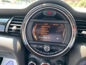 MINI HATCH 1.5 Cooper D Hatchback 3dr Diesel Auto Euro 6 (s/s) (116 ps)