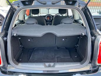 MINI HATCH 1.5 Cooper D Hatchback 3dr Diesel Auto Euro 6 (s/s) (116 ps)