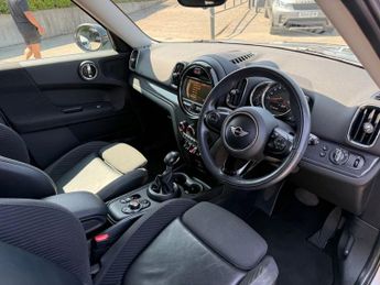 MINI COUNTRYMAN 1.5 Cooper SUV 5dr Petrol Auto Euro 6-FACTORY EXTRAS WORTH £8,33