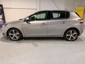 PEUGEOT 308 2.0 BlueHDi Allure Hatchback 5dr Diesel EAT Euro 6 (s/s) (150 ps