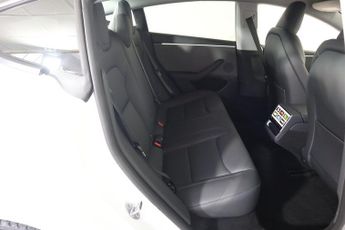 TESLA Model 3 Auto RWD 4dr