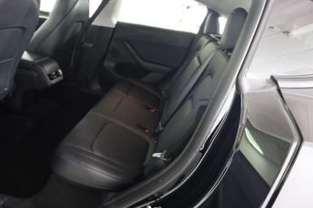 TESLA MODEL Y (Dual Motor) Performance Auto 4WDE 5dr