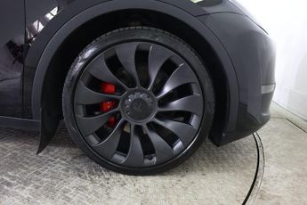TESLA MODEL Y (Dual Motor) Performance Auto 4WDE 5dr