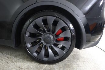 TESLA MODEL Y (Dual Motor) Performance Auto 4WDE 5dr