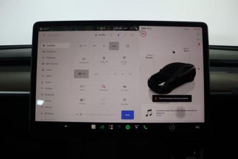 TESLA MODEL Y (Dual Motor) Performance Auto 4WDE 5dr