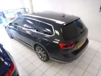 VOLKSWAGEN PASSAT 2.0 TDI EVO R-Line Estate 5dr Diesel DSG Euro 6 (s/s) (150 ps)