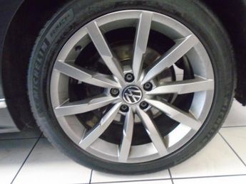 VOLKSWAGEN PASSAT 2.0 TDI EVO R-Line Estate 5dr Diesel DSG Euro 6 (s/s) (150 ps)