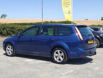 FORD FOCUS 1.6 Zetec Estate 5dr Petrol Automatic (184 g/km, 99 bhp)