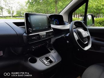 PEUGEOT E-PARTNER 700 50kWh Professional Premium + Long Crew Van Double Cab 6dr El