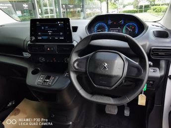 PEUGEOT E-PARTNER 700 50kWh Professional Premium + Long Crew Van Double Cab 6dr El