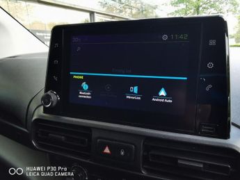 PEUGEOT E-PARTNER 700 50kWh Professional Premium + Long Crew Van Double Cab 6dr El