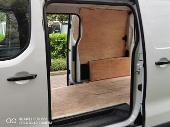 CITROEN E-DISPATCH e 1000 75 kWh Enterprise Edition M Panel Van 6dr Electric Auto M