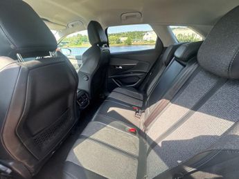 PEUGEOT 3008 1.2 PureTech GPF Allure SUV 5dr Petrol EAT Euro 6 (s/s) (130 ps)