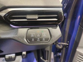 VOLKSWAGEN ID.5 Pro 77kWh Style SUV 5dr Electric Auto (174 ps)