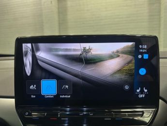 VOLKSWAGEN ID.5 Pro 77kWh Style SUV 5dr Electric Auto (174 ps)