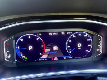 VOLKSWAGEN T-ROC 2.0 TDI 150 EVO R-LINE NAV DSG AUTOMATIC SUV 5 DOOR