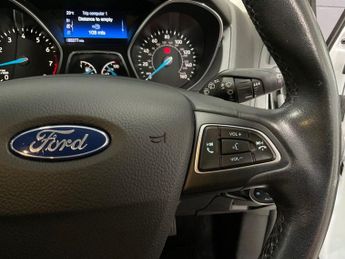 FORD FOCUS 1.0T EcoBoost Titanium Hatchback 5dr Petrol Manual Euro 6 (s/s) 