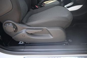 VAUXHALL ADAM 1.2 16v JAM Hatchback 3dr Petrol Manual Euro 5 (70 ps)