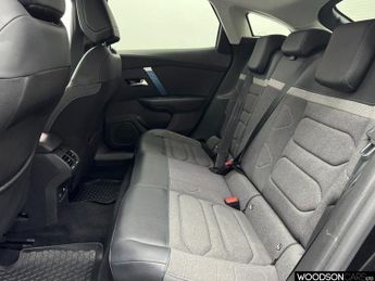 CITROEN e-C4 50kWh Shine Hatchback 5dr Electric Auto (136 ps)