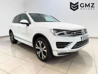 Volkswagen Touareg 3.0 TDI V6 BlueMotion Tech R-Line SUV 5dr Diesel Tiptronic 4WD E