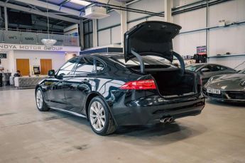 JAGUAR XF 2.0d R-Sport Saloon 4dr Diesel Auto Euro 6 (s/s) (180 ps)