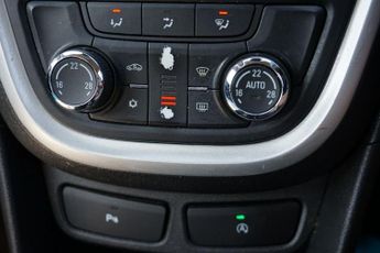 VAUXHALL MOKKA 1.7 CDTi Tech Line SUV 5dr Diesel Manual 2WD Euro 5 (s/s) (130 p