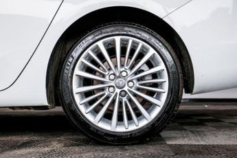 VAUXHALL ASTRA 1.6 CDTi Elite Nav Sports Tourer 5dr Diesel Auto Euro 6 (136 ps)
