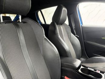 PEUGEOT 208 1.2 PureTech GT Hatchback 5dr Petrol Manual Euro 6 (s/s) (100 ps
