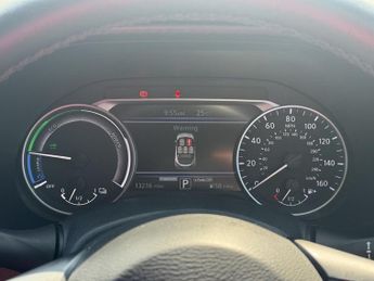 NISSAN JUKE 1.6 N-Connecta SUV 5dr Petrol Hybrid Auto Euro 6 (143 ps)