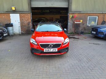 VOLVO V40 CROSS COUNTRY 1.5 T3 Pro Hatchback 5dr Petrol Auto Euro 6 (s/s) (152 ps)