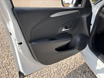 VAUXHALL Corsa Electric 50kWh GS Line Hatchback 5dr Electric Auto (136 ps)