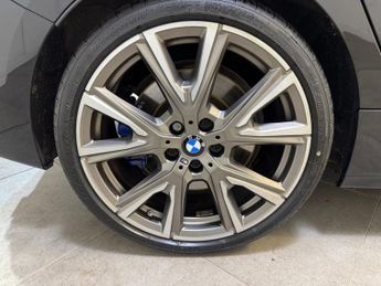 BMW 1 SERIES 2.0 M135i Hatchback 5dr Petrol Auto xDrive Euro 6 (s/s) (306 ps)