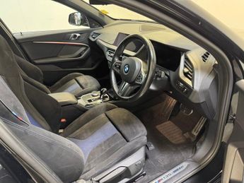 BMW 1 SERIES 2.0 M135i Hatchback 5dr Petrol Auto xDrive Euro 6 (s/s) (306 ps)