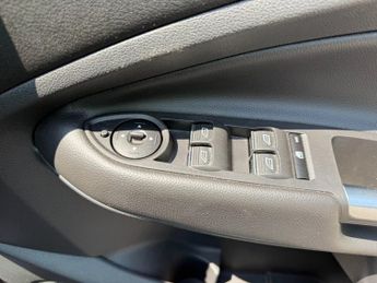 FORD KUGA 2.0 TDCi Titanium SUV 5dr Diesel Powershift AWD Euro 6 (s/s) (18