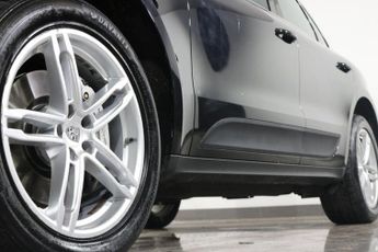 PORSCHE MACAN 3.0 TD V6 S SUV 5dr Diesel PDK 4WD Euro 6 (s/s) (258 ps)