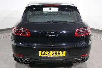 PORSCHE MACAN 3.0 TD V6 S SUV 5dr Diesel PDK 4WD Euro 6 (s/s) (258 ps)