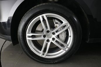PORSCHE MACAN 3.0 TD V6 S SUV 5dr Diesel PDK 4WD Euro 6 (s/s) (258 ps)