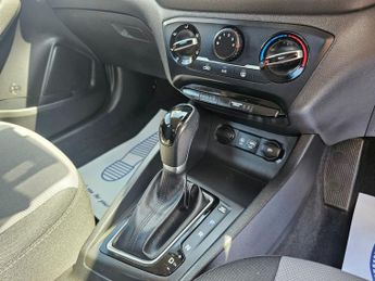 HYUNDAI I20 AUTOMATIC 1.0 T-GDi SE Hatchback 5dr Petrol DCT Euro 6 (s/s) (10