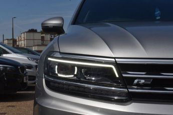 VOLKSWAGEN TIGUAN 2.0 TDI R-Line Tech SUV 5dr Diesel DSG 4Motion Euro 6 | LOW MILE