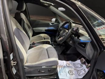 VOLKSWAGEN ID.3 Pro S 77kWh Tour Hatchback 5dr Electric Auto (204 ps)