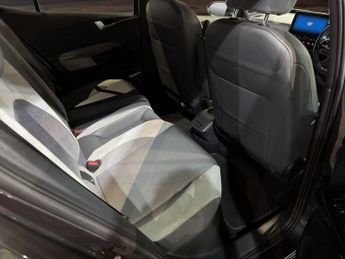 VOLKSWAGEN ID.3 Pro S 77kWh Tour Hatchback 5dr Electric Auto (204 ps)