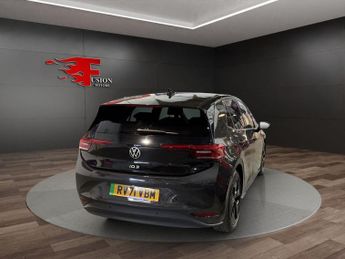 VOLKSWAGEN ID.3 Pro S 77kWh Tour Hatchback 5dr Electric Auto (204 ps)