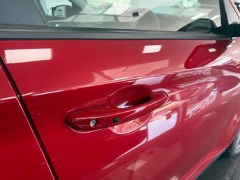 HYUNDAI KONA 64kWh Premium SUV 5dr Electric Auto (10.5kW Charger) (204 ps)