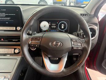 HYUNDAI KONA 64kWh Premium SUV 5dr Electric Auto (10.5kW Charger) (204 ps)