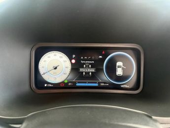 HYUNDAI KONA 64kWh Premium SUV 5dr Electric Auto (10.5kW Charger) (204 ps)