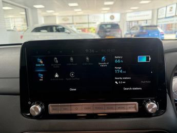 HYUNDAI KONA 64kWh Premium SUV 5dr Electric Auto (10.5kW Charger) (204 ps)