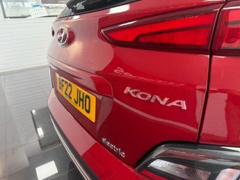 HYUNDAI KONA 64kWh Premium SUV 5dr Electric Auto (10.5kW Charger) (204 ps)